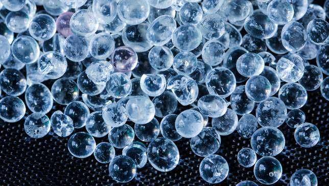 Calcium sulfate beads